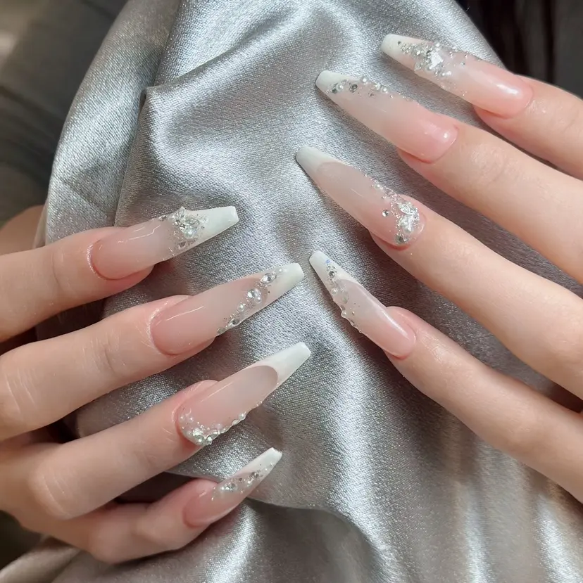 Ami Nailの掲載