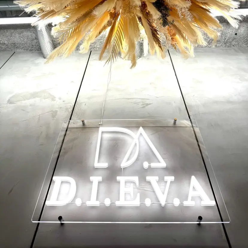 d.i.e.v.a. ラナの掲載
