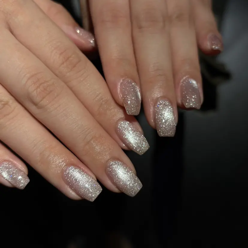 WHITE NAIL ひなたの掲載