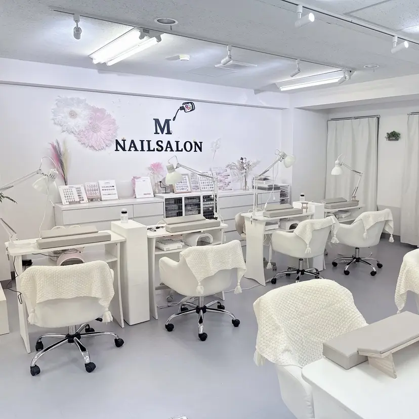 🍹M nails 長さだし専門店🫧の掲載