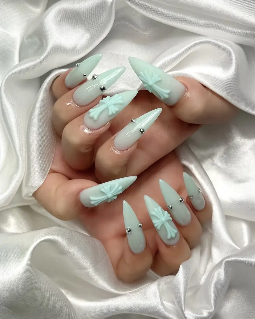 serina nailの掲載