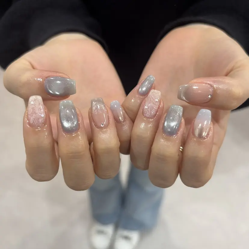 hikari ニュアンスネイルの掲載