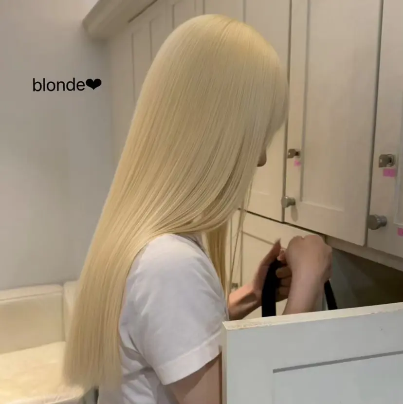鈴木 彩音の掲載