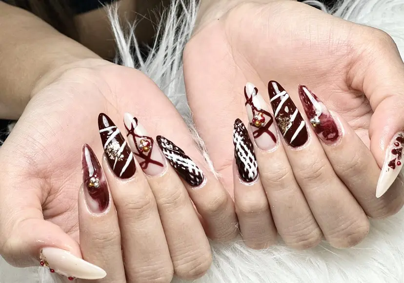 Junn Nailの掲載