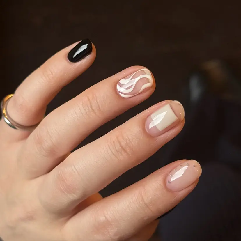 FRGL nailstudioの掲載