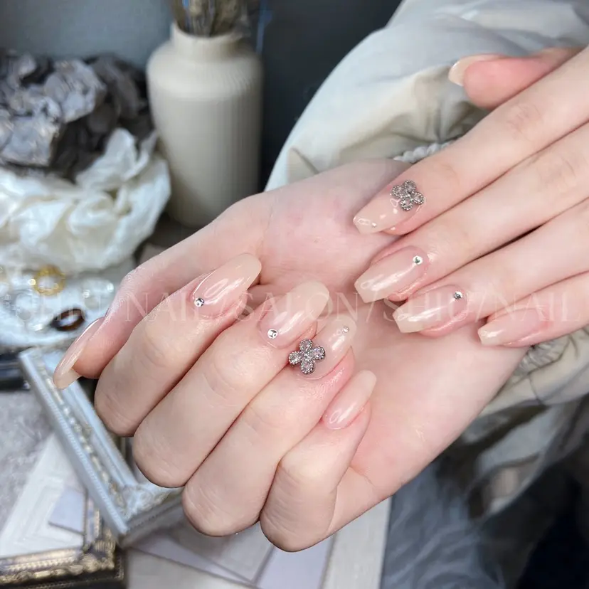 July Nailの掲載