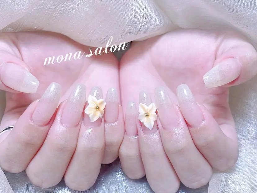 Mona salonの掲載