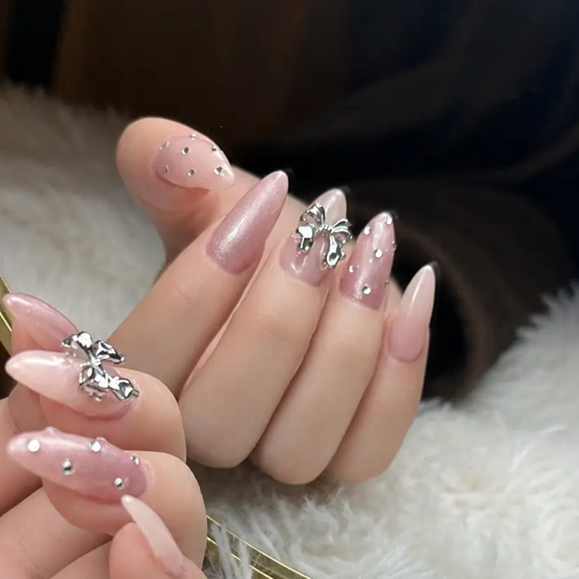 🦋ICONNAIL 🦋🫧MAI🫧の掲載
