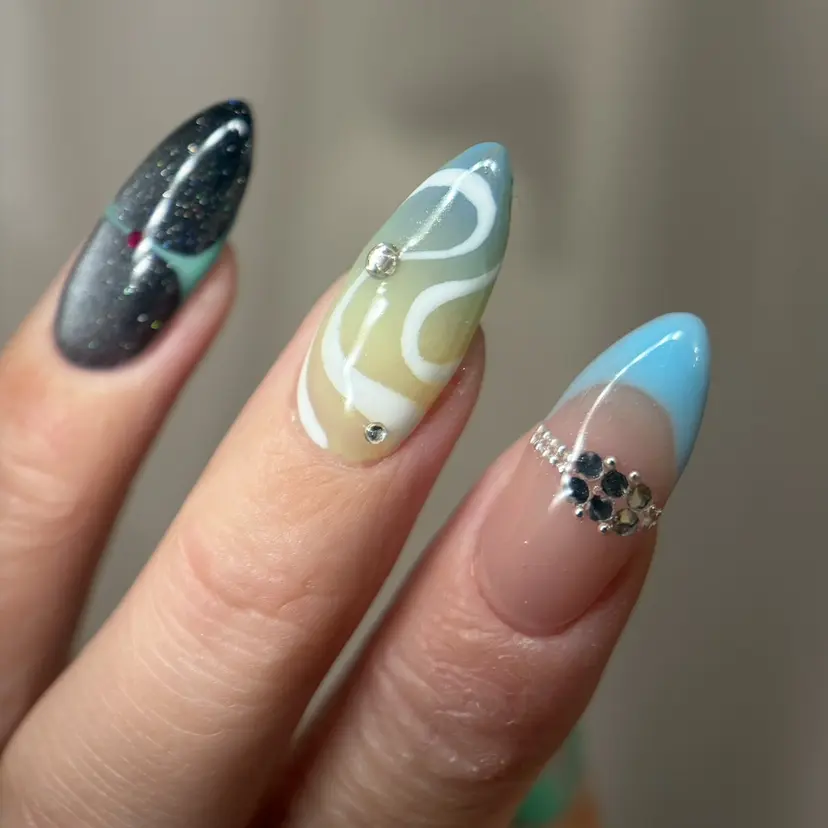 AOI💫 nailの掲載