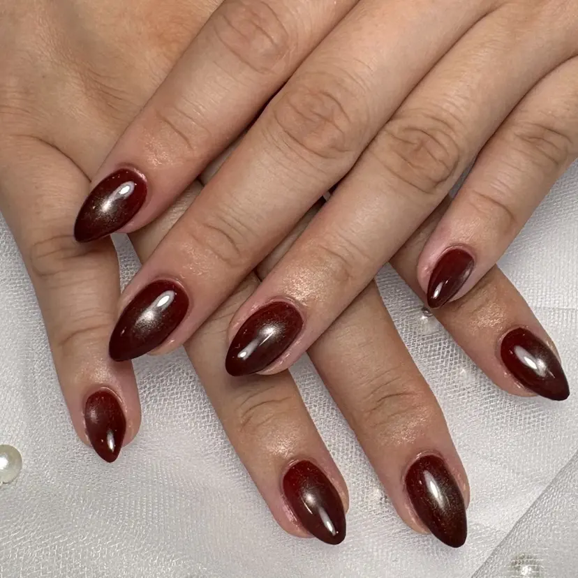 Ema Nail 東梅田店ミキの掲載
