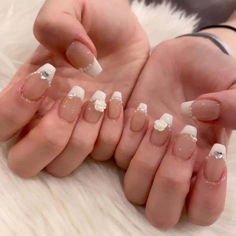 Tinaネイル 難波の掲載