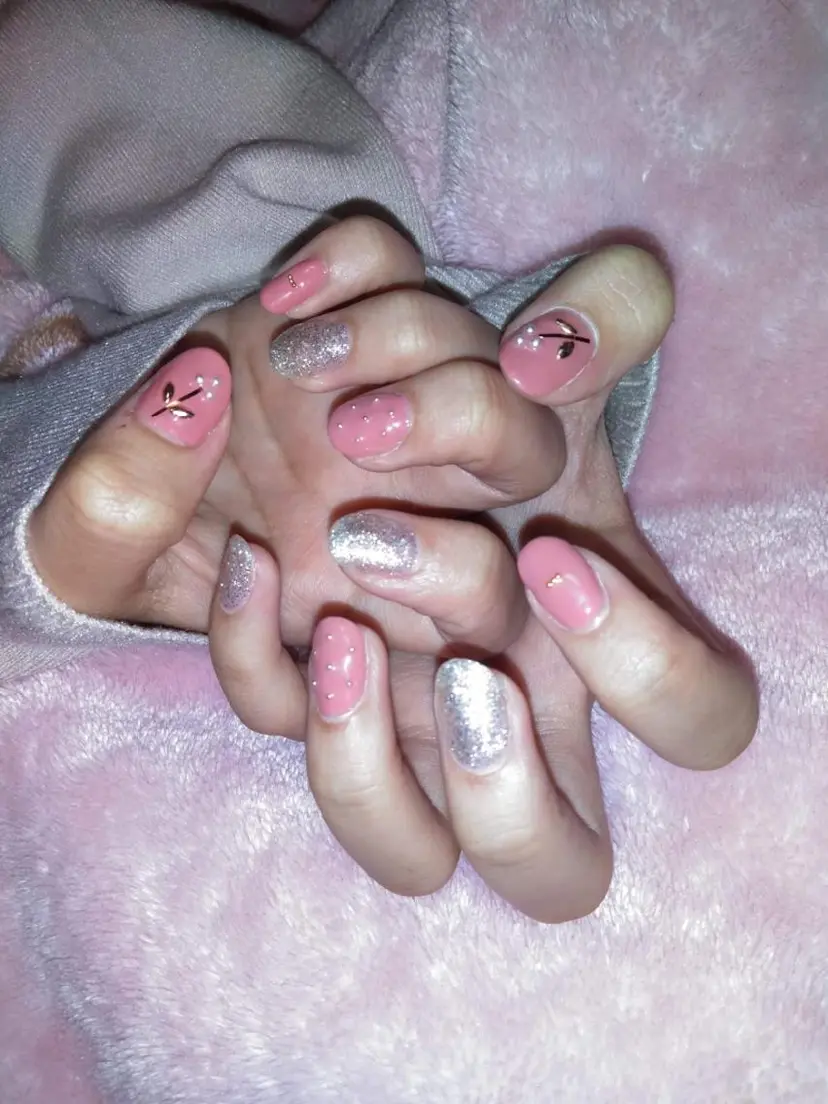 Nail  yの掲載
