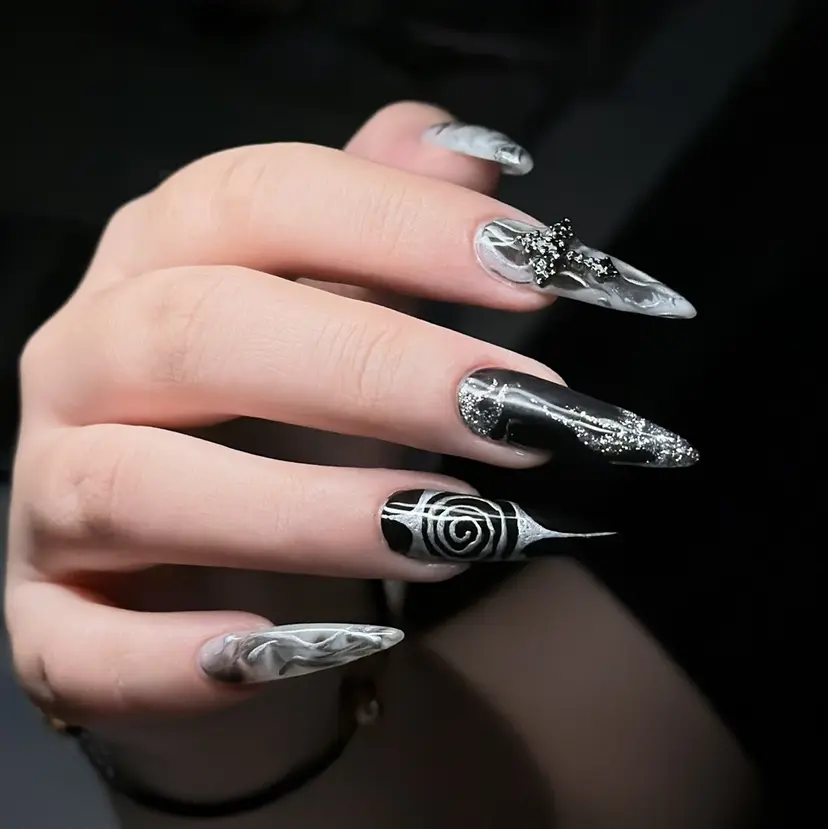 🔥NA NA⛓️の掲載