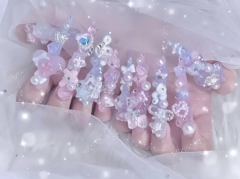 りん/韓国ネイル/ 長さ出し専門店の掲載
