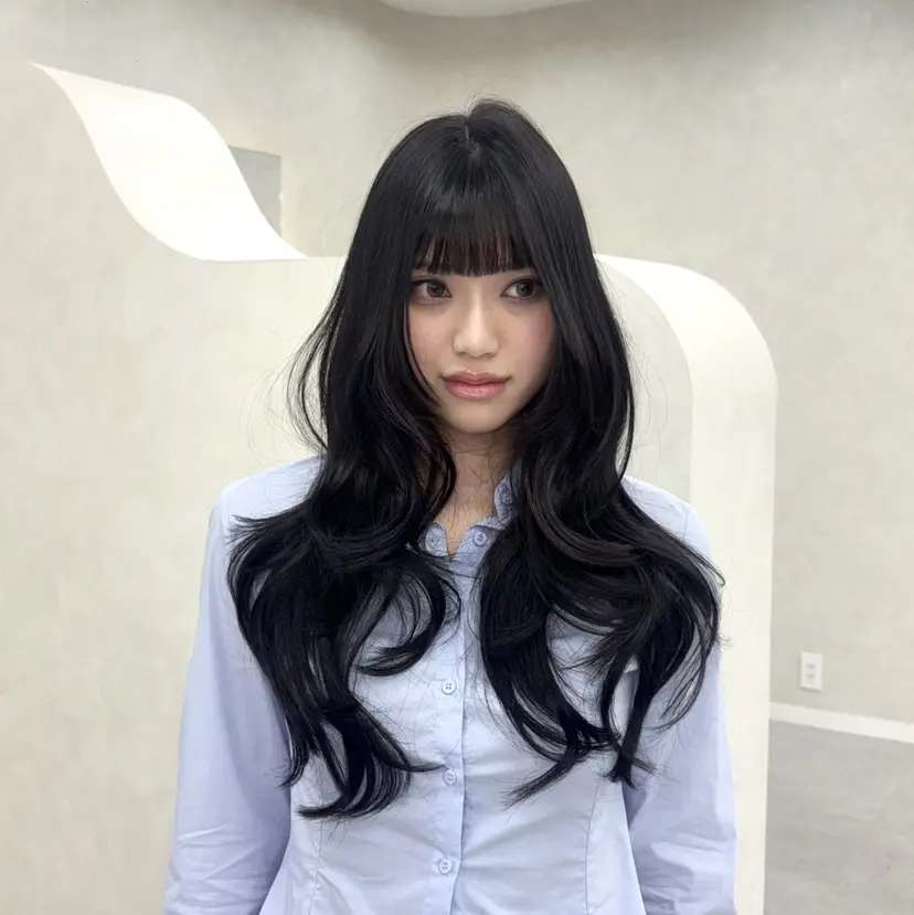 アイナ🤍レイヤー カット/透明感ヘアの掲載
