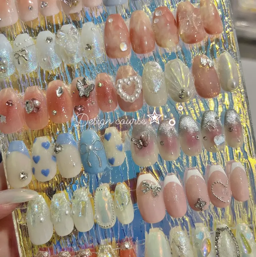 e’s nail Lumièreの掲載