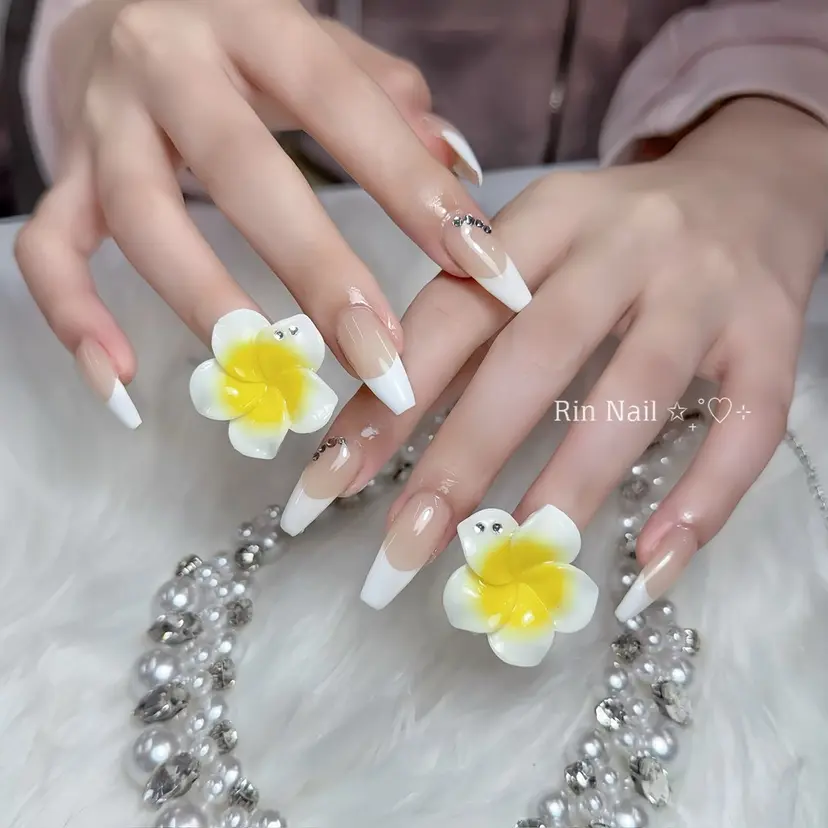 Rin Nail Shinokuboの掲載