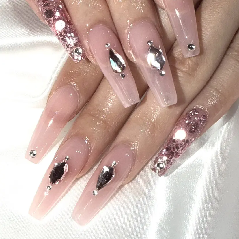 Rits Nail Ayakaの掲載
