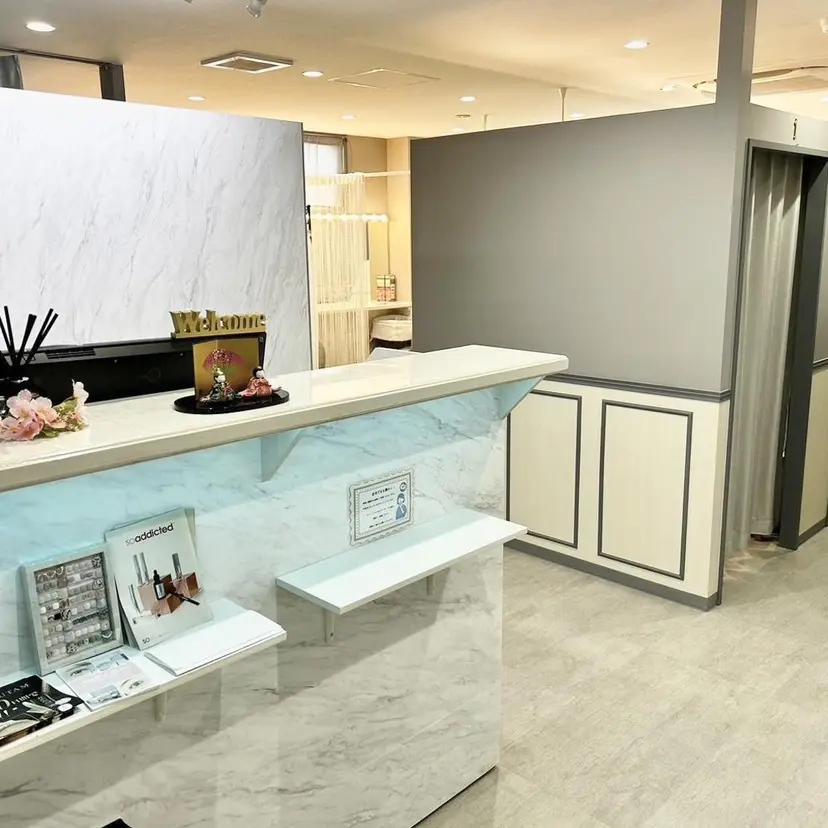 nail LUNA BLANCの掲載