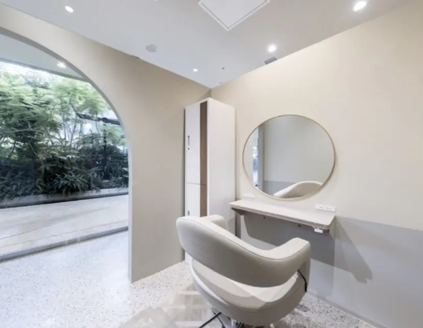 ichica🤍 暗艶カラー/縮毛矯正の掲載