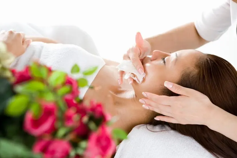 東浦町 サロンドゥエスの掲載