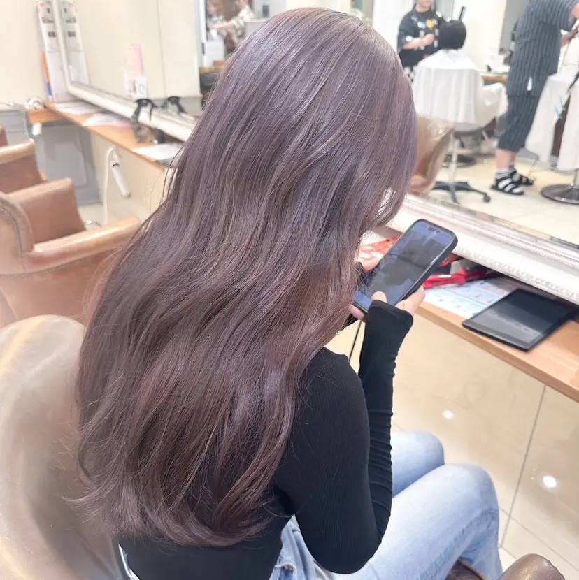 大人気透明感カラー 🩵asahiの掲載