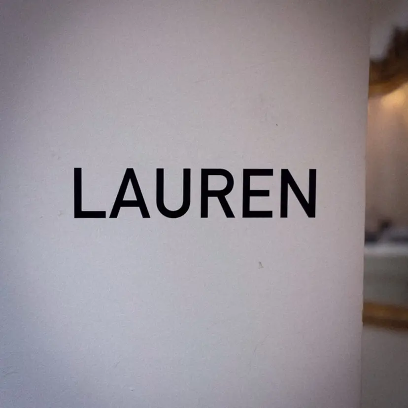 LAUREN 公式／大通の掲載