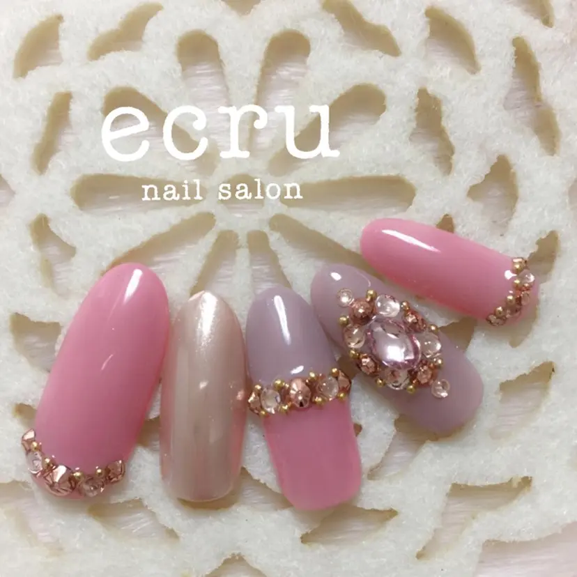 ecru nail 長谷川まきの掲載