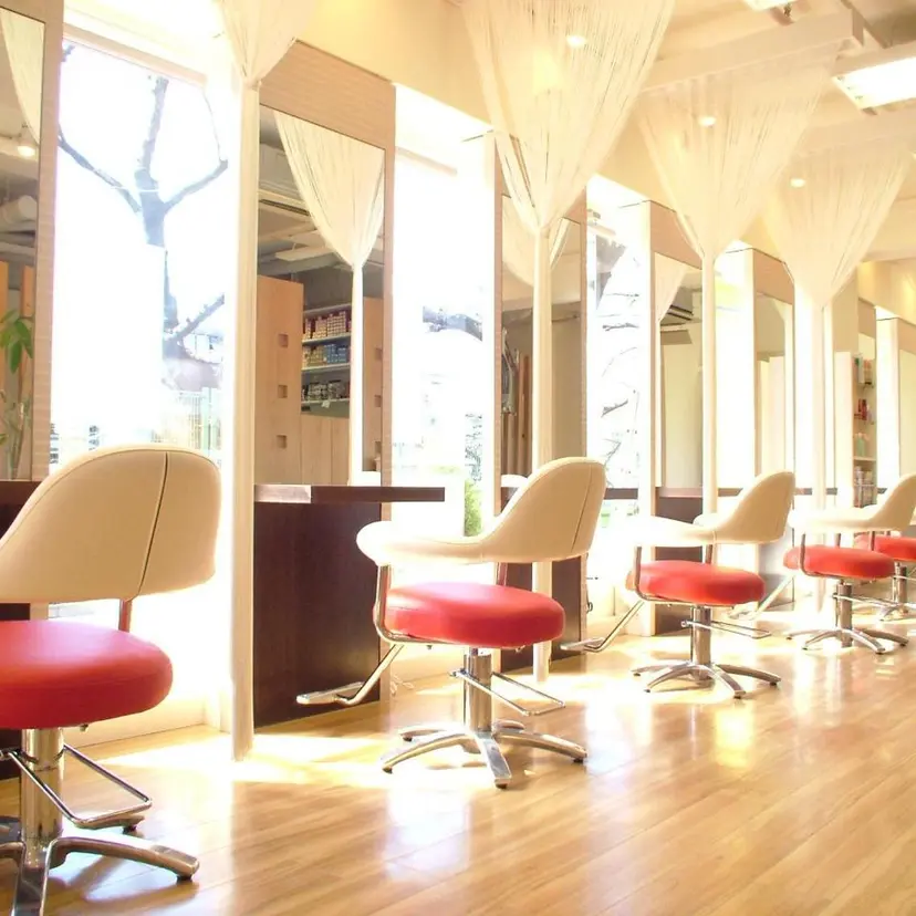 髪質改善美容師🐥 艶だし職人/薄野大輔の掲載