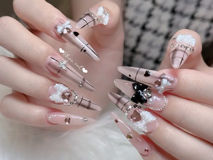 shine 🎀 長さだし&デザインの掲載