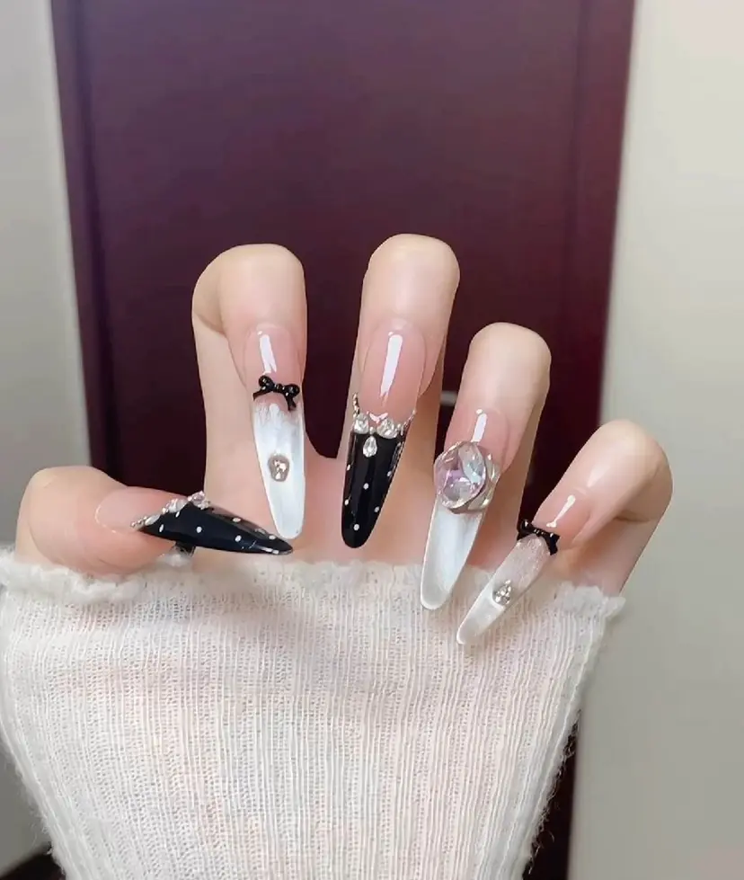 小島 阿佑美の掲載