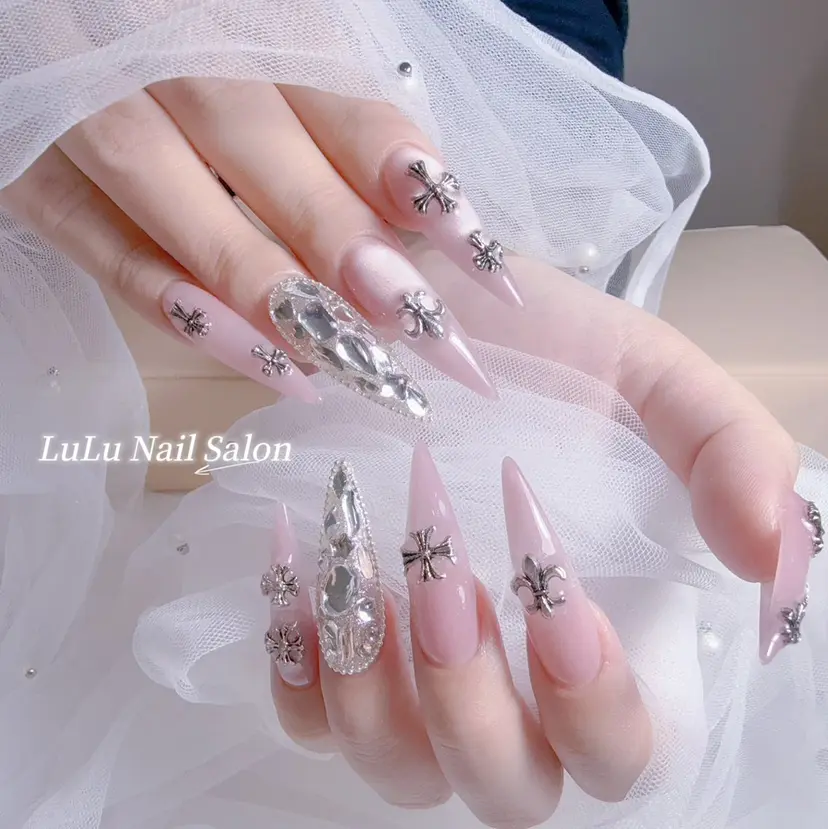 LU LU NailSalonの掲載