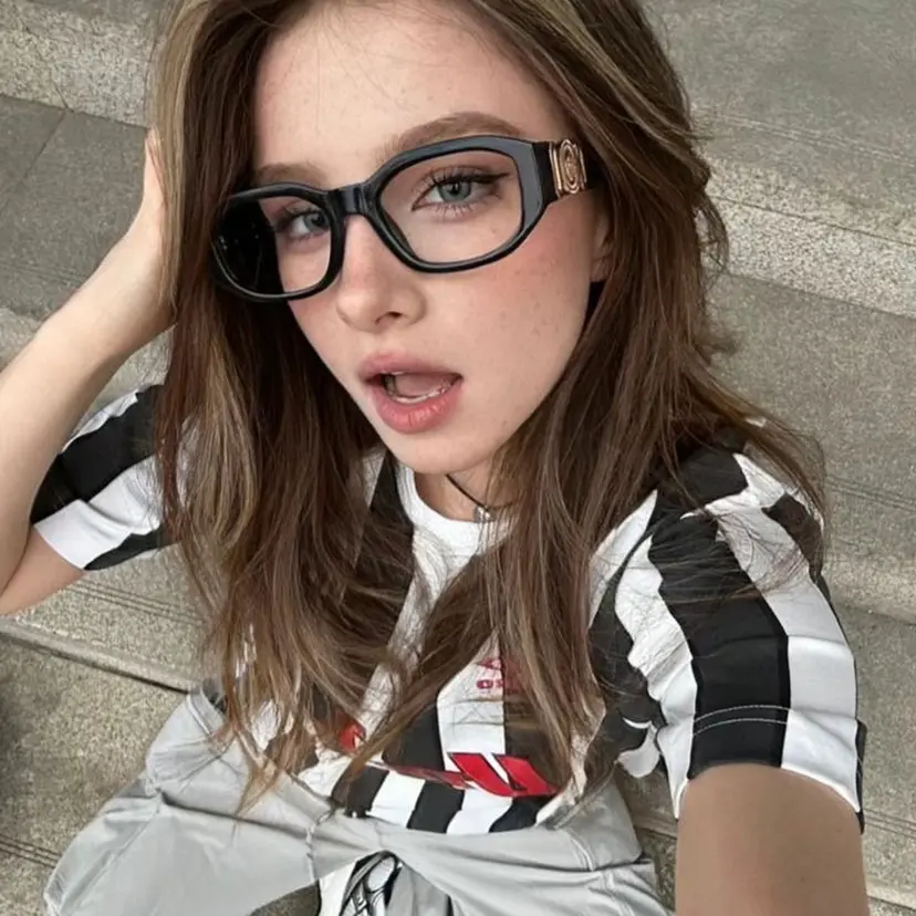 MAI 国立/暗髪の掲載