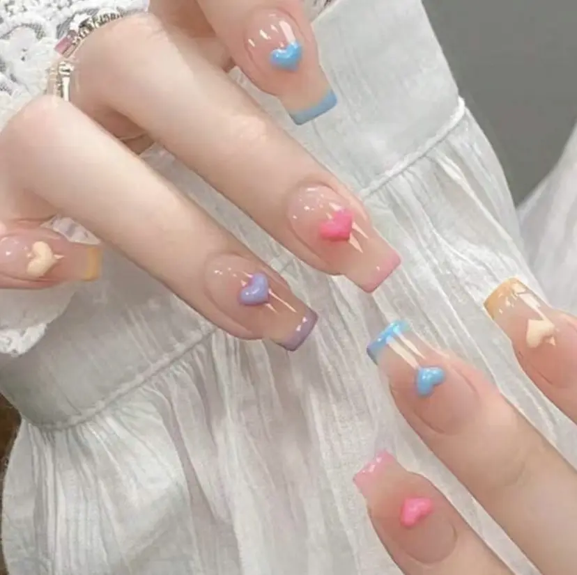 AZA NAILROOMの掲載