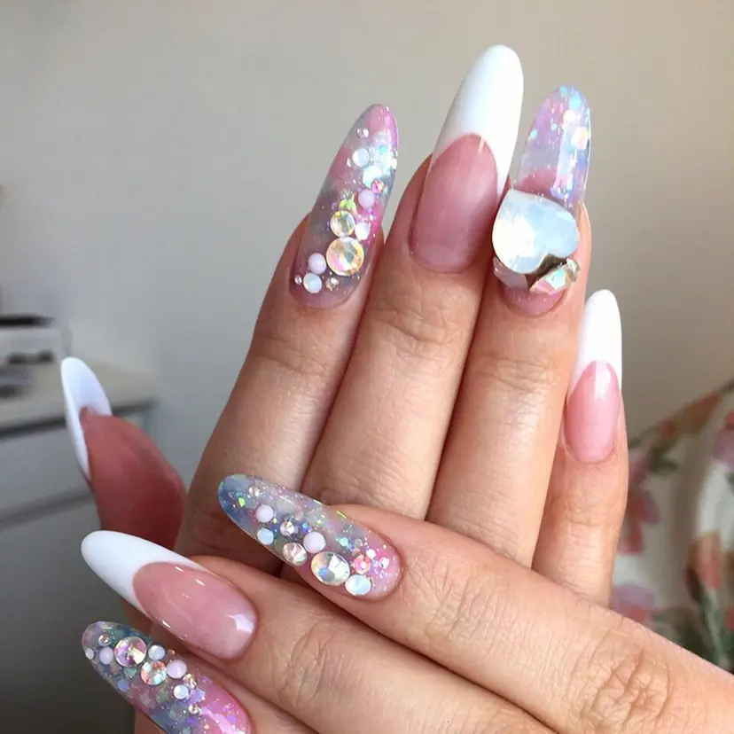 Nailist Amiの掲載