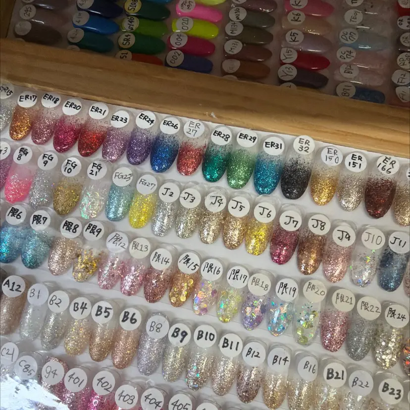 ジュリーネイル 由実の掲載