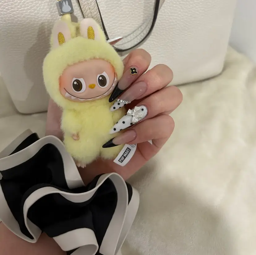 megu 【梅田・中崎町】の掲載