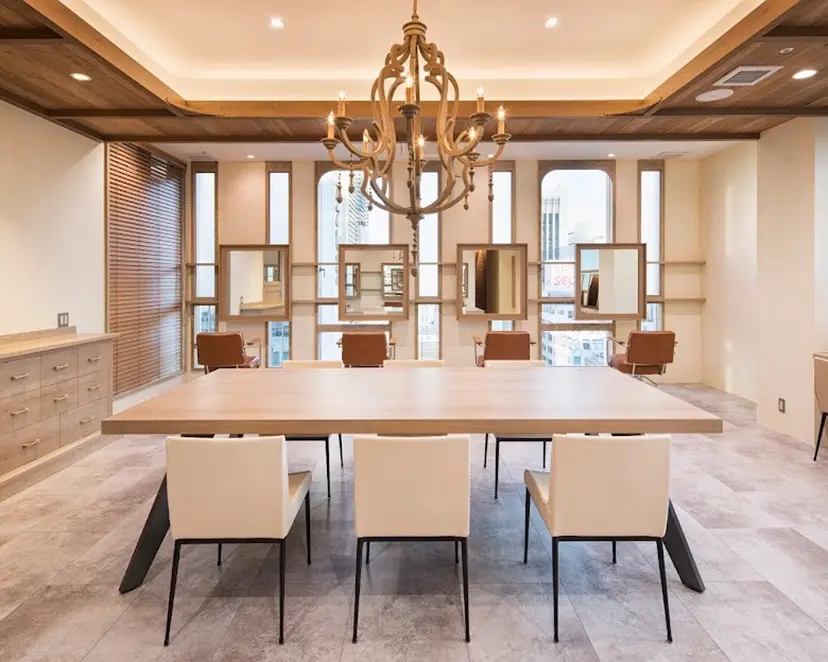 暗髪透明感カラー うる艶カラー／綾部の掲載