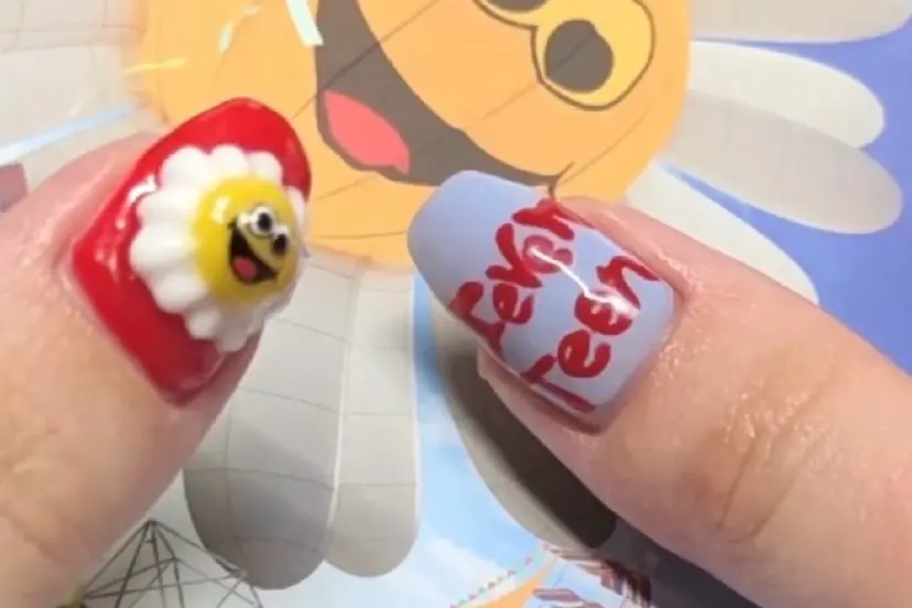 imaichise 🧡💜推しネイルの掲載