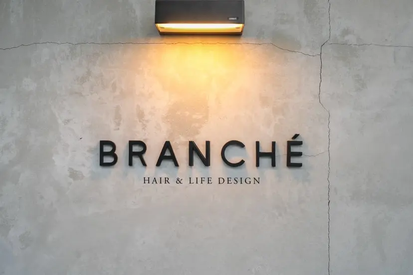 佐藤 由依/透明感カラーの掲載