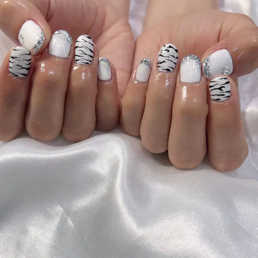 CARIS nailはづきの掲載