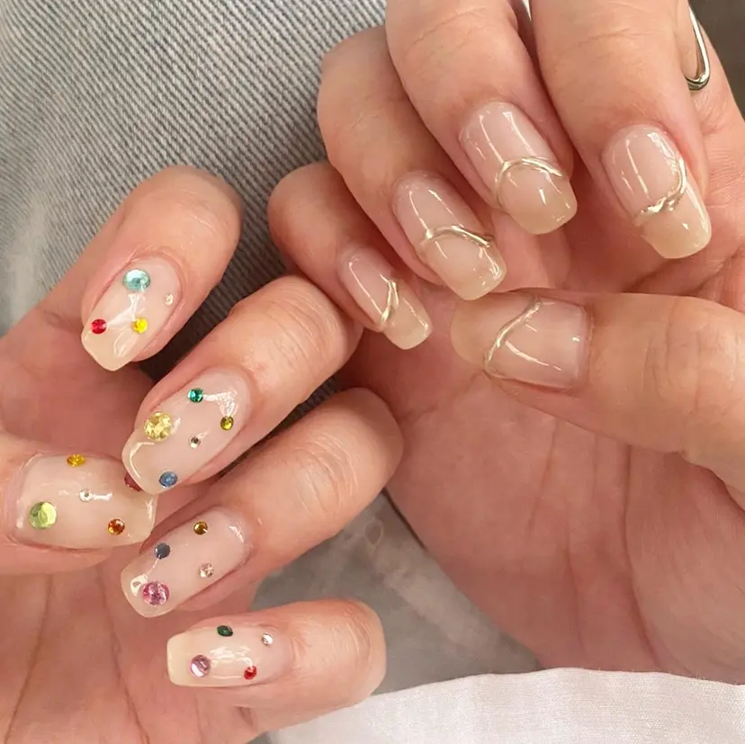 Ash関内ネイリスト 荒木の掲載