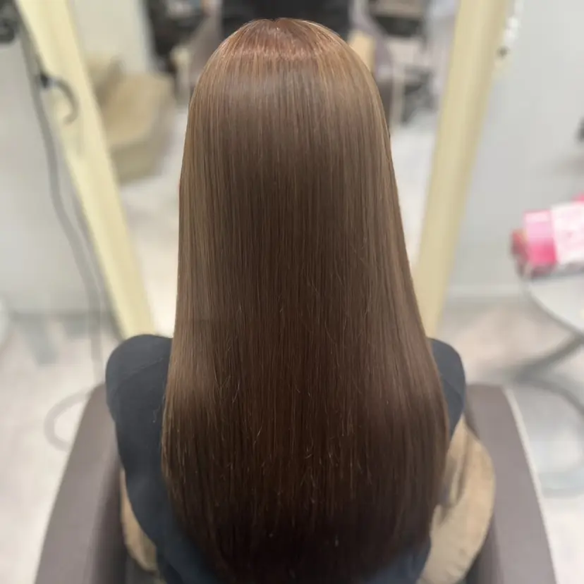 晶／艶髪カラー ／トリートメントの掲載