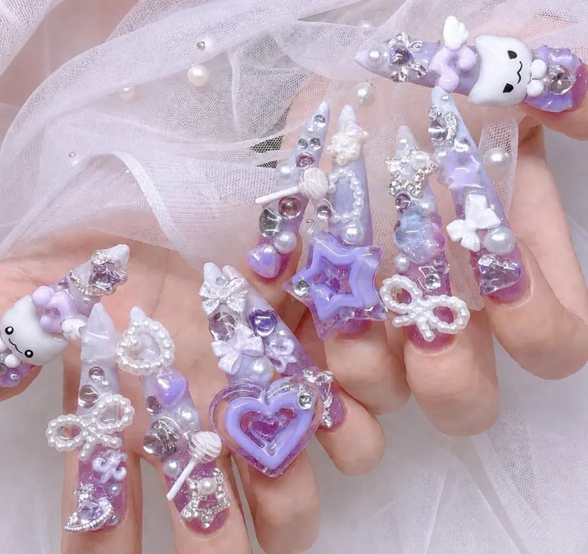 Natsumi 🦊  Nailの掲載