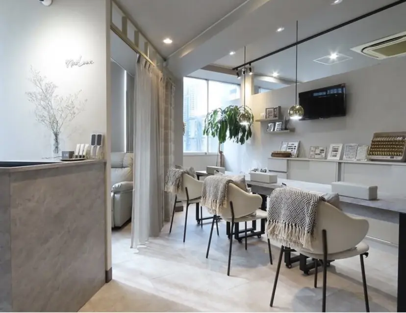 Na +Luxe Misakiの掲載