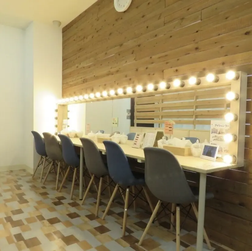 MinteLash Nanaの掲載