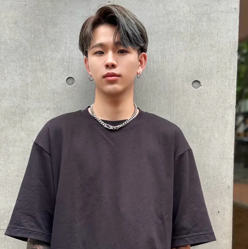 梅田l大人韓国ヘア レイヤー×艶カラーの掲載