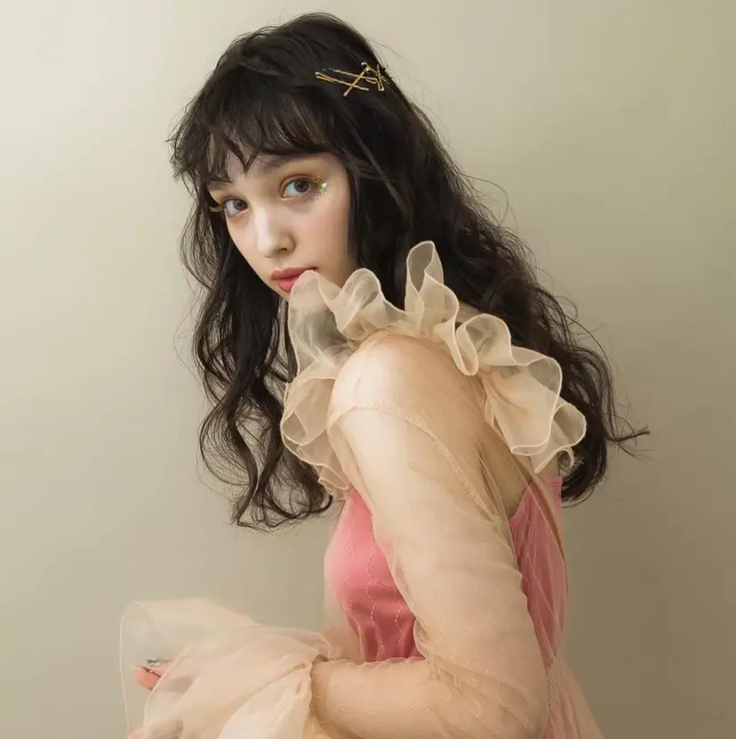 SHIRAHA MOMONAの掲載