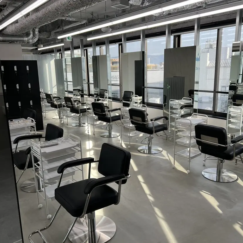 ツイスパ/シャドウ 波巻き/平山の掲載