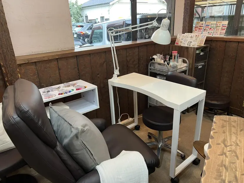 Nail Mikakoの掲載